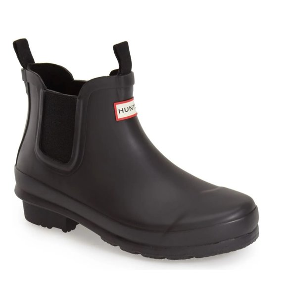 black hunter chelsea boots